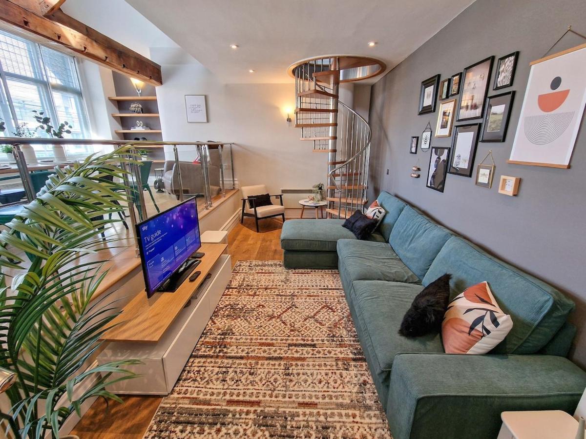 Luxury Piccadilly Duplex Flat By City Superhost مانشستر المظهر الخارجي الصورة